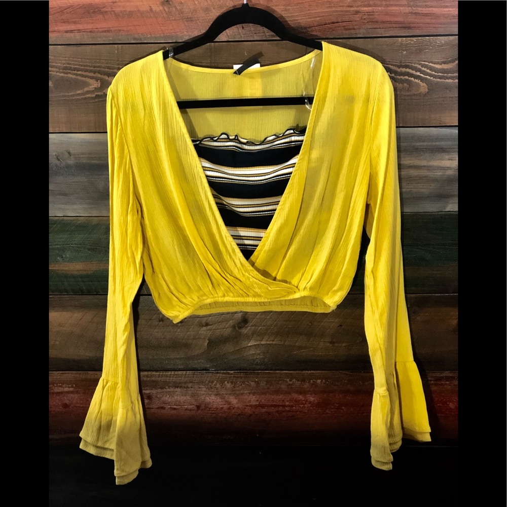 Beautiful Woman’s Crop Dress Shirt w/Bandeau top